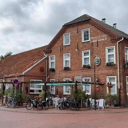 Landgasthof Hotel Zur Waage Marienhafe Exteriör bild